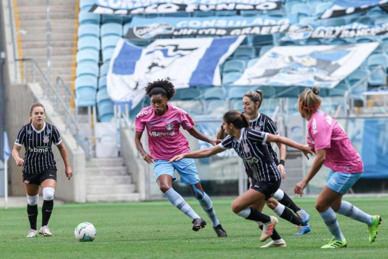 Corinthians levou a melhor atuando na Arena do Grêmio (Foto: Divulgação/Corinthians)