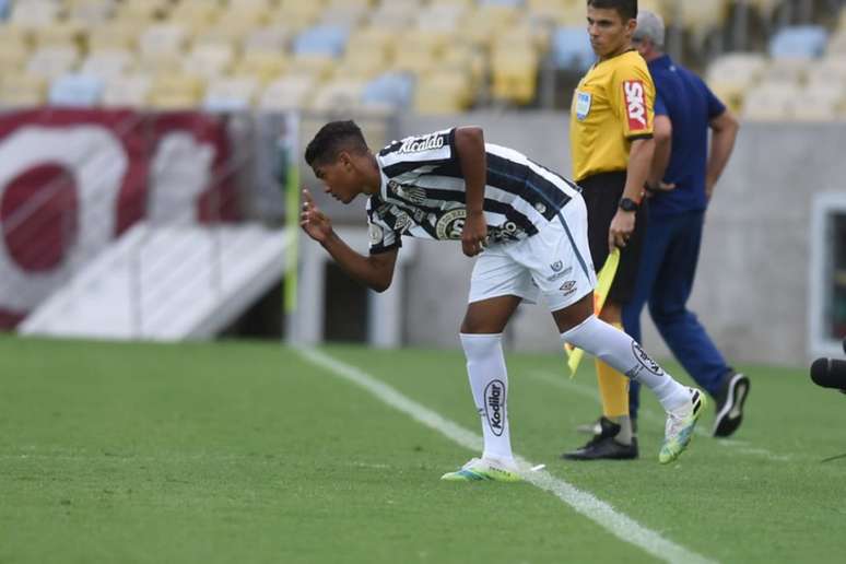 Ângelo atuou pouco mais de 30 minutos contra o Fluminense (Foto: Ivan Storti/Santos FC)