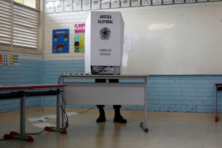 Cabine eleitoral em Brasília
28/10/2020
REUTERS/Adriano Machado