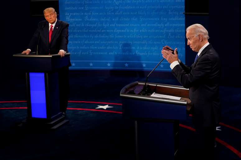 Trump e Biden participam do &uacute;ltimo debate presidencial destas elei&ccedil;&otilde;es
22/10/2020
Morry Gash/Pool via REUTERS