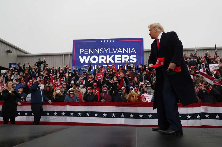 Trump participa de comício em Allentown, Pensilvânia
26/10/2020
REUTERS/Leah Millis
