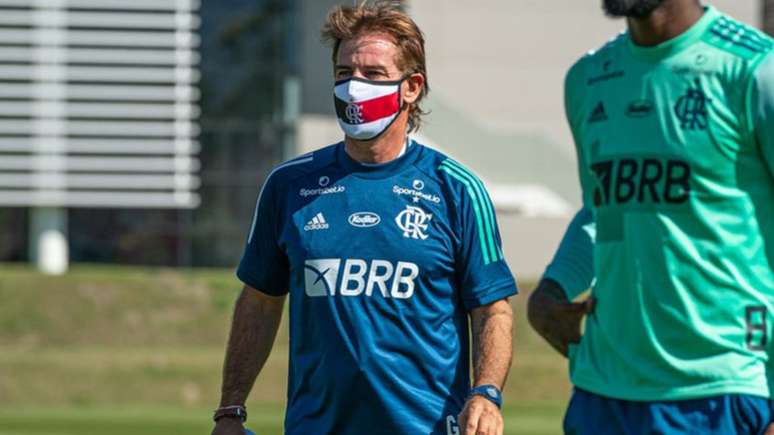 O auxiliar técnico Jordi Gris durante atividade do Flamengo (Foto: Alexandre Vidal/Flamengo)