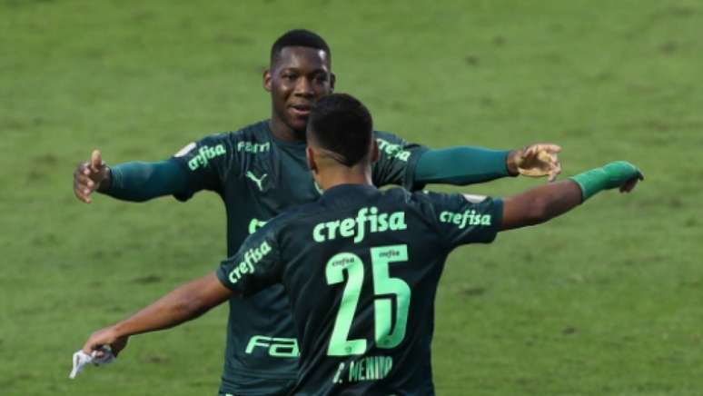 Por mérito, Patrick de Paula e Gabriel Menino formaram dupla titular do meio de campo do Verdão em boa parte do ano (Foto: Cesar Greco/Palmeiras)