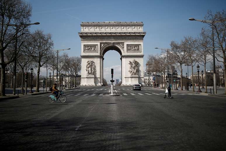 Arco do Triunfo, no centro de Paris
18/03/2020
REUTERS/Benoit Tessier