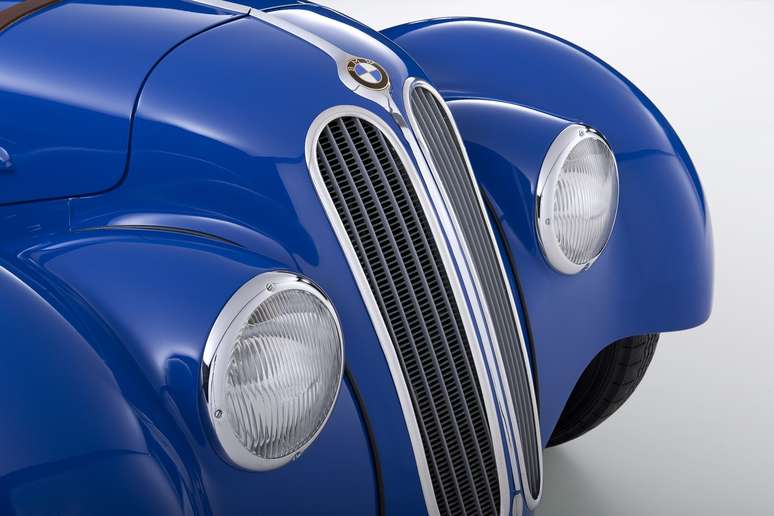 BMW 328 Roadster.