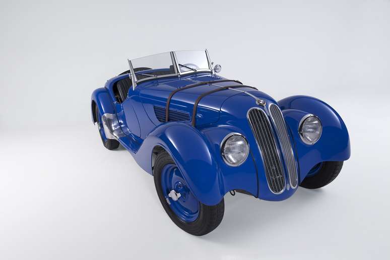 BMW 328 Roadster.