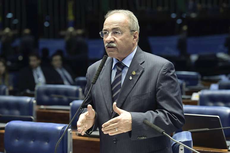 Senador Chico Rodrigues foi flagrado pela PF com dinheiro na cueca