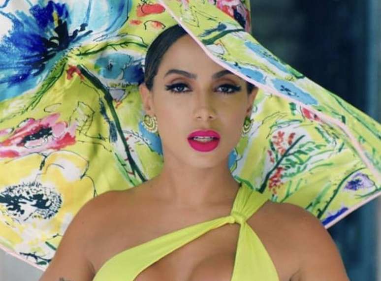 A cantora Anitta, em trecho do clipe de 'Me Gusta'