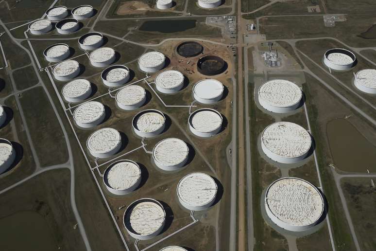 Tanques de armazenamento de petróleo em Cushing, Oklahoma (EUA) 
24/03/2016
REUTERS/Nick Oxford