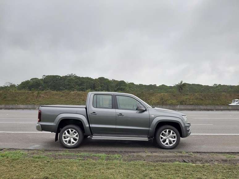 Design da Amarok permaneceu igual ao que era; foco da Volkswagen foi no motor.