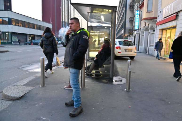 Fumo próximo a pontos de ônibus será proibido a partir de 2021
