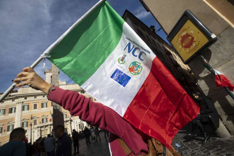 Protesto contra medidas restritivas anti-Covid em Roma, na Itália