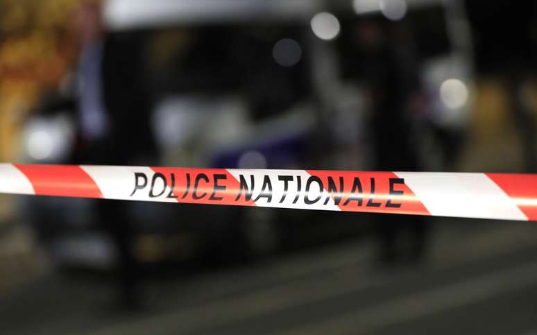 Polícia francesa isola área após ataque
10/09/2018
REUTERS/Gonzalo Fuentes