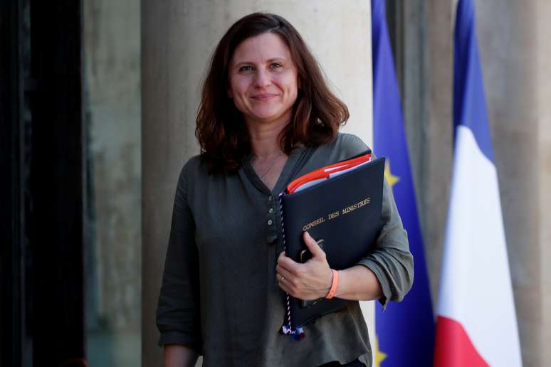 Ministra dos Esportes da França, Roxana Maracineanu, chega para reunião de gabinete no Palácio do Eliseu, em Paris
07/07/2020 REUTERS/Benoit Tessier