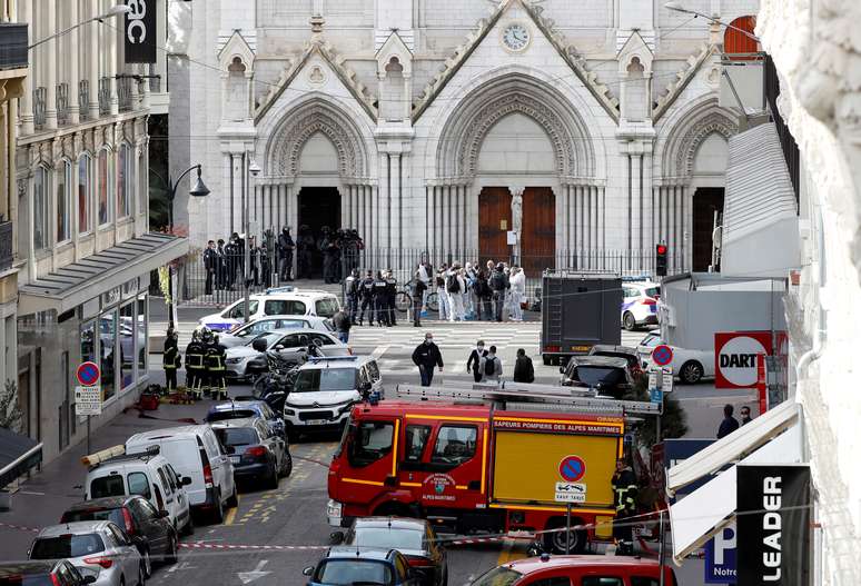 Igreja alvo de ataque em Nice, na Fran&ccedil;a
29/10/2020
REUTERS/Eric Gaillard