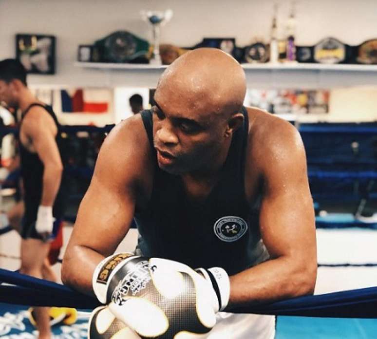 Anderson Silva preferiu não entrar na discussão sobre o ‘melhor de todos os tempos’ (Foto: Reprodução/Instagram)