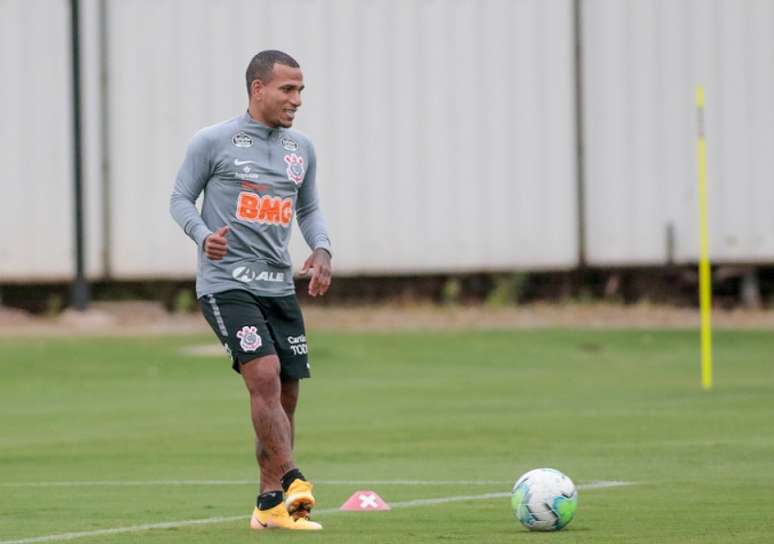 Otero volta a ficar à disposição de Vagner Mancini e "reforçará" o Corinthians (Foto: Rodrigo Coca/Ag. Corinthians)
