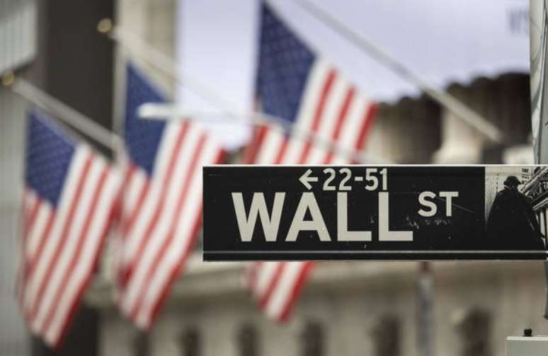 Bandeiras dos EUA em Wall Street, Nova York