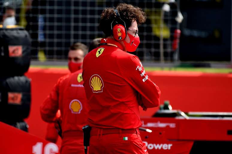 Mattia Binotto contou como fez a dispensa de Vettel 