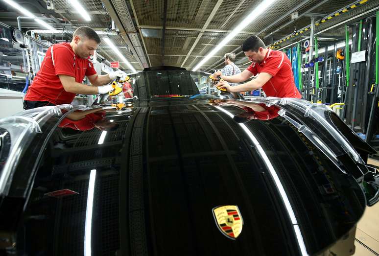 Fábrica da Porsche em Stuttgart-Zuffenhausen, Alemanha. REUTERS/Ralph Orlowski/File Photo 