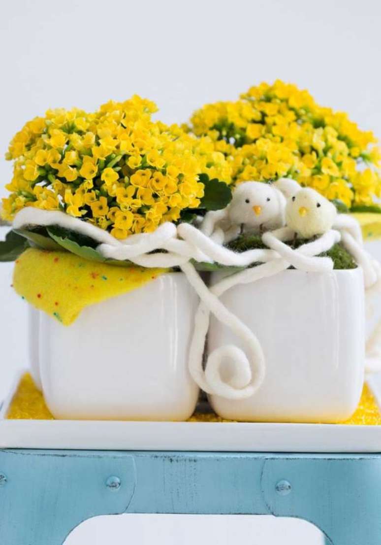 9. A kalanchoe, também chamada de flor de fortuna, é ainda mais bonita na cor amarela – Via: Pinterest