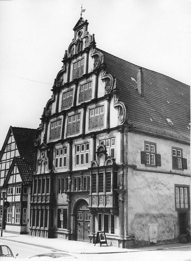 A Witch Mayor's House (Hexenb&uuml;rgermeisterhaus) em Lemgo &eacute; agora um museu sobre o passado sombrio da cidade