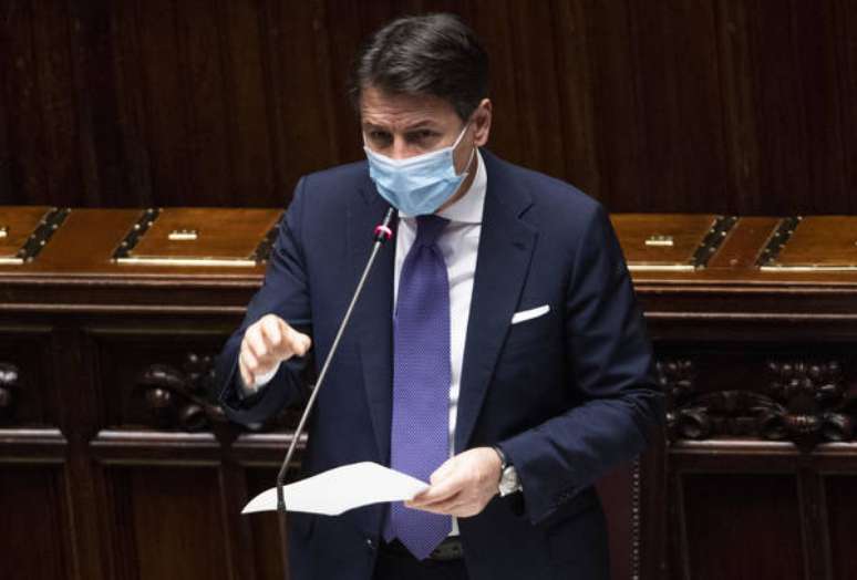 Primeiro-ministro Giuseppe Conte em discurso na Câmara dos Deputados da Itália
