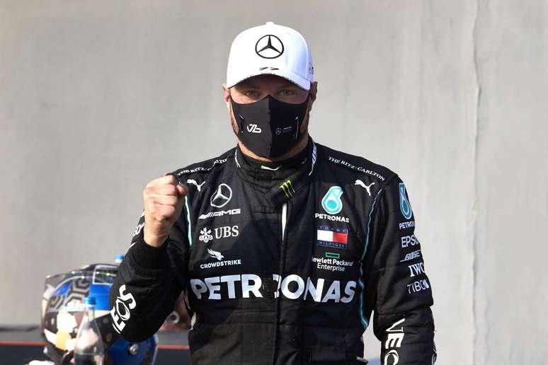 Valtteri Bottas garantiu a 15ª pole na carreira, a quarta na temporada 2020 