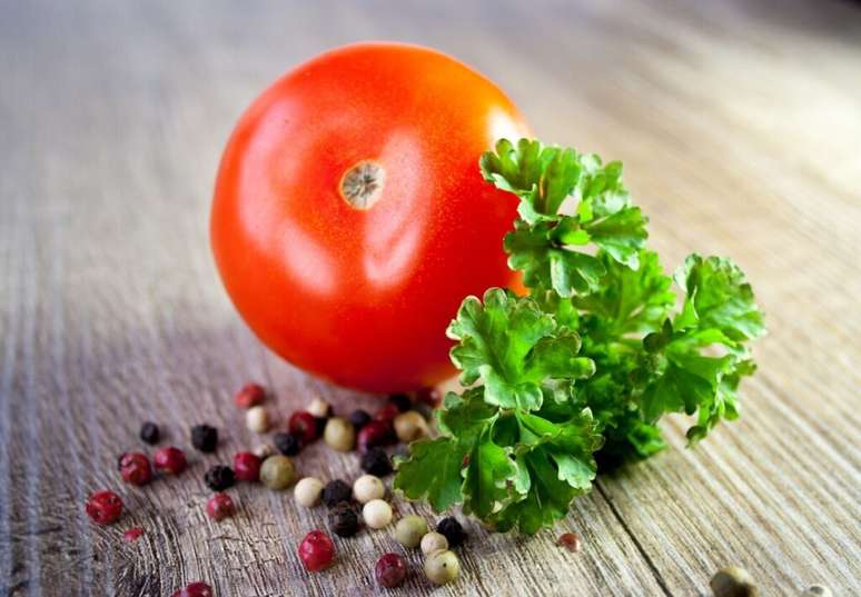 Guia da Cozinha - Olha o tomate! Conheça os tipos e usos na culinária