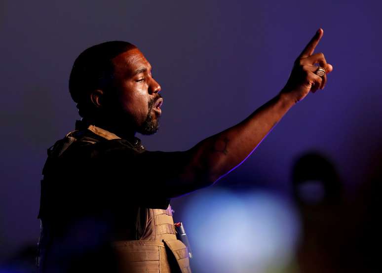 Rapper Kanye West durante comício eleitoral em North Charleston
19/07/2020 REUTERS/Randall Hill