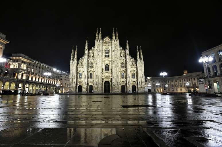 A Piazza del Duomo em Mil&atilde;o, It&aacute;lia. 22/10/2020. REUTERS/Flavio Lo Scalzo. 

