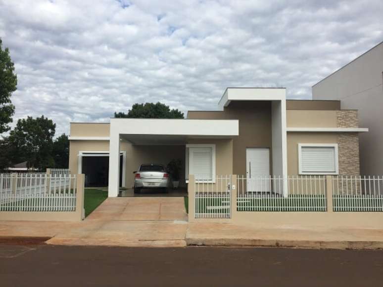 56- Projeto com platibandas em n&iacute;veis diferentes. Fonte: Pinterest