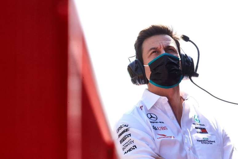 Toto Wolff: presença vitoriosa à frente da Mercedes a ponto de influenciar o futuro de Lewis. Hamilton