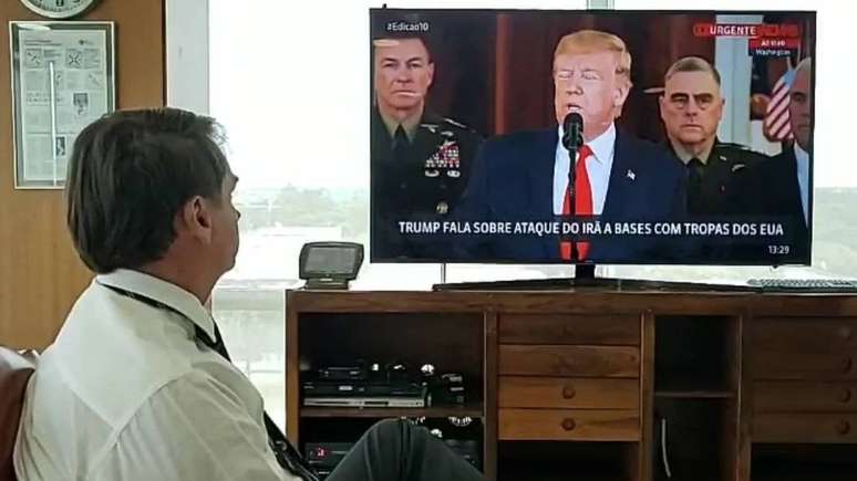 Bolsonaro demonstra admiração por Trump há bastante tempo