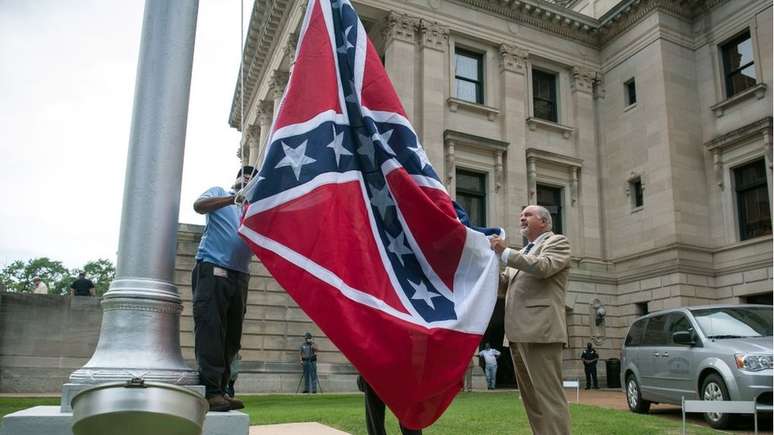 Novo design substituirá bandeira confederada do Mississippi