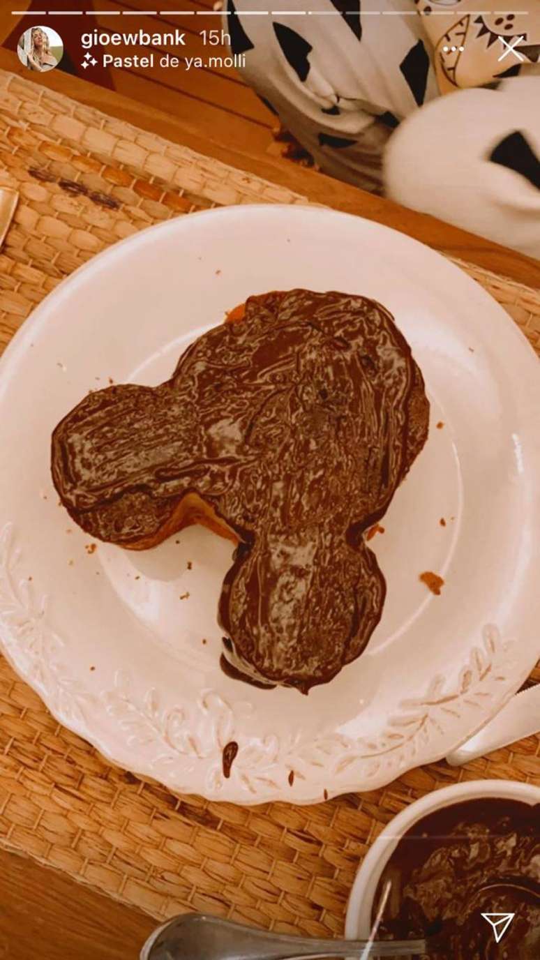 Giovanna Ewbank compartilha bolo feito por Titi e Bless