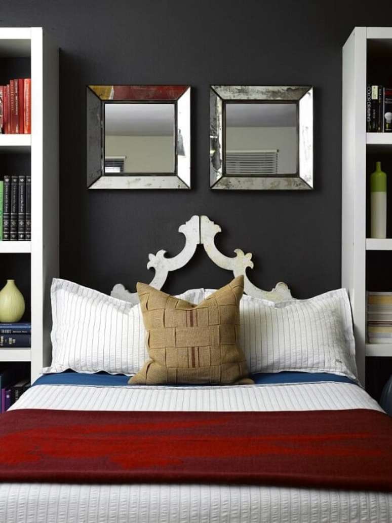 6. Utilize o espelho quadrado para quarto e decore a cabeceira da cama. Fonte: Pinterest