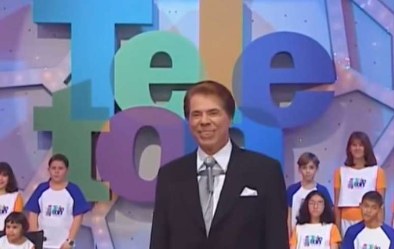 Silvio Santos na abertura do 1º Teleton no Brasil, que foi ao ar em 1998
