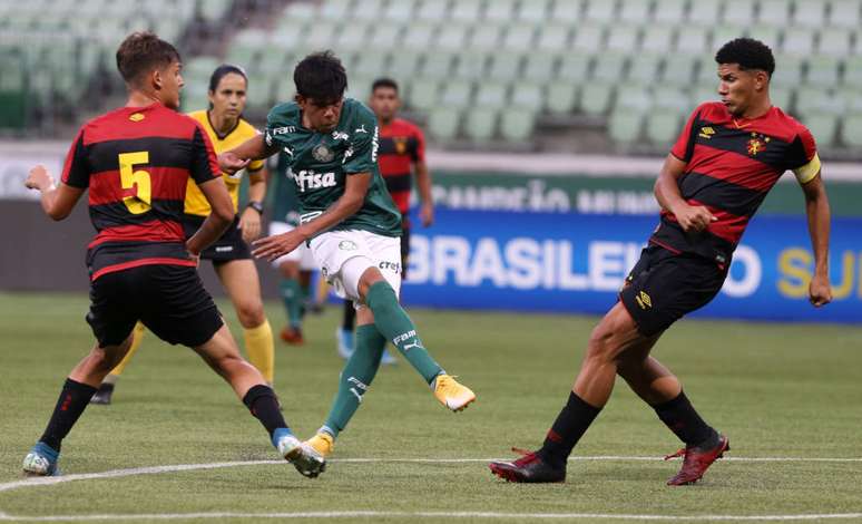 Atacante Pablo Ruan marcou o terceiro gol do Palmeiras contra o Sport (Foto: Divulgação/Fabio Menotti)