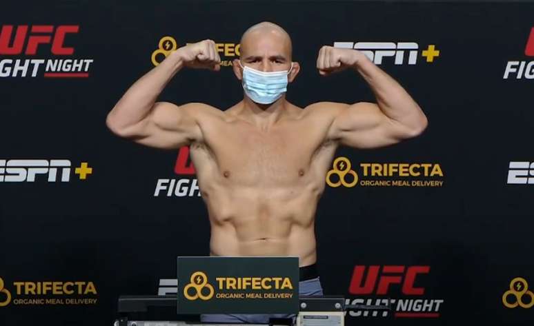 Glover registra quatro vitórias e vive boa fase aos 41 anos (Foto: Reprodução/YouTube/UFC)