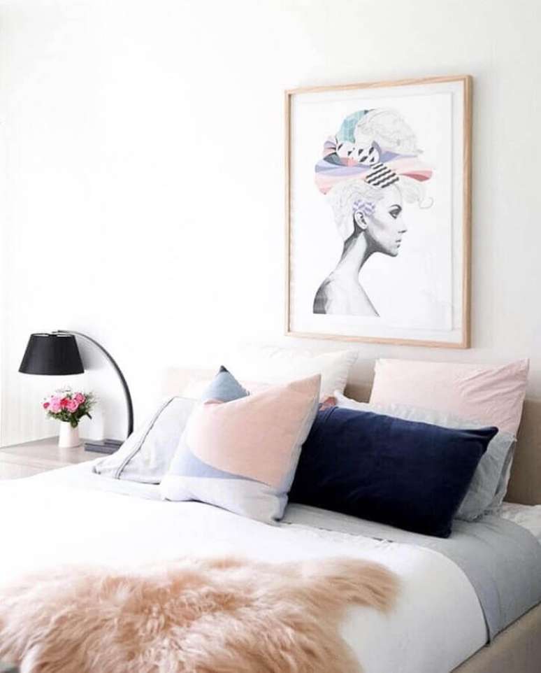 2. Os quadros para quarto feminino podem trazer várias vantagens para o quarto decorado – Foto: Pinterest