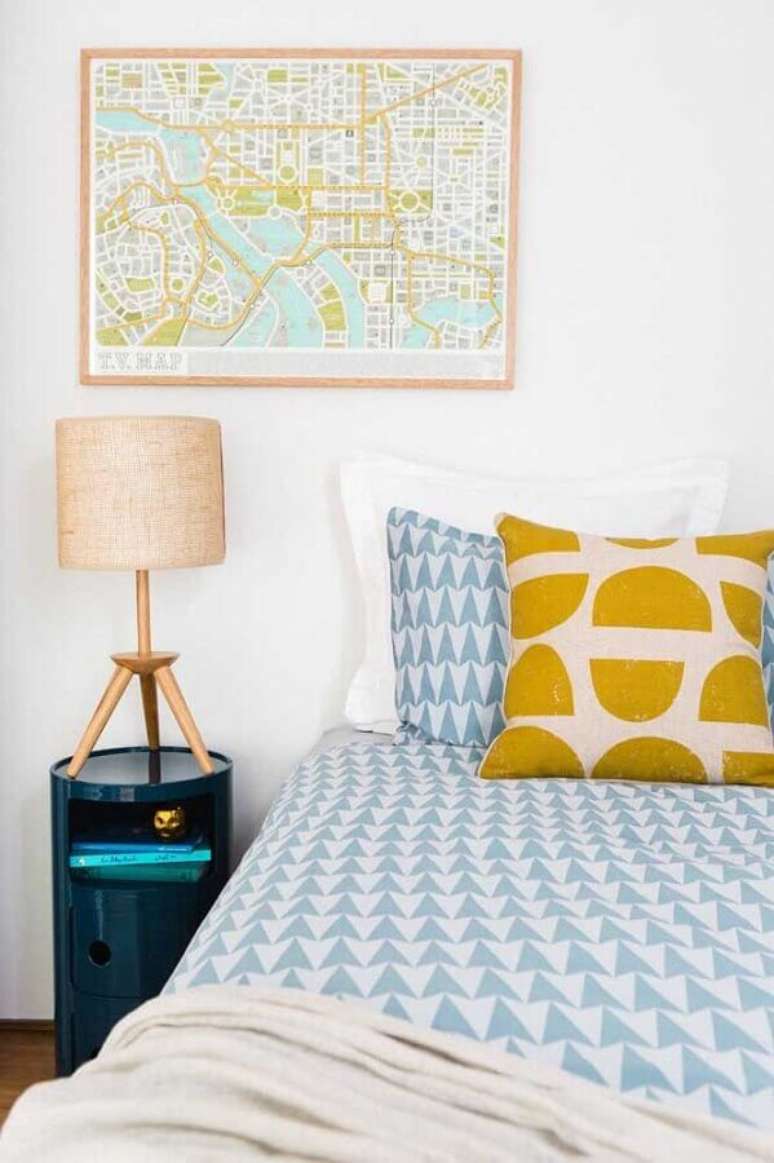 20. Decora&ccedil;&atilde;o clean com quadros para quarto feminino &ndash; Foto: Decoist