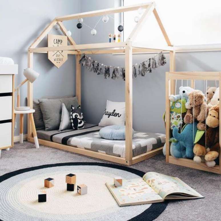 33. Cama infantil criativa em formato de casinha – Via: Pinterest