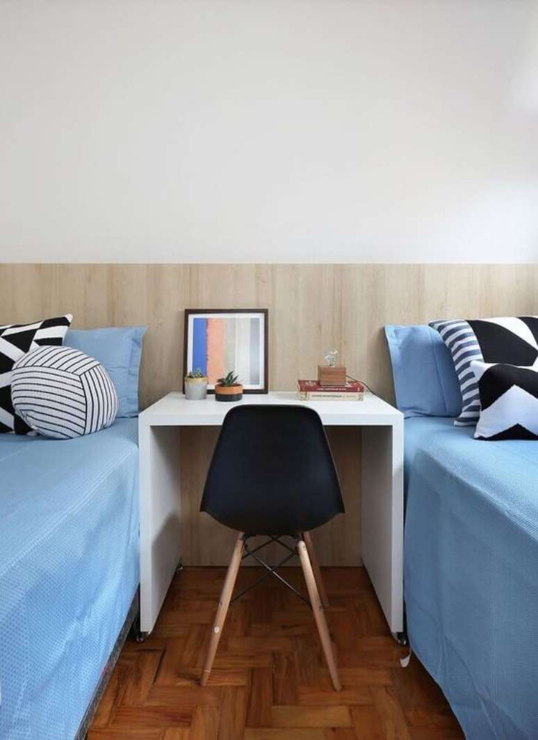 29. Quarto compartilhado com cabeceira infantil &ndash; Via: Revista VD