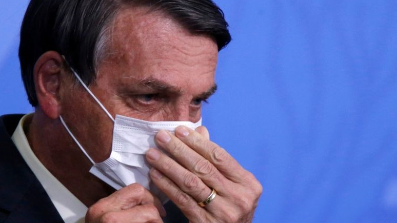 Nesta semana, postura de Bolsonaro foi de radicalização diante de novos desafios