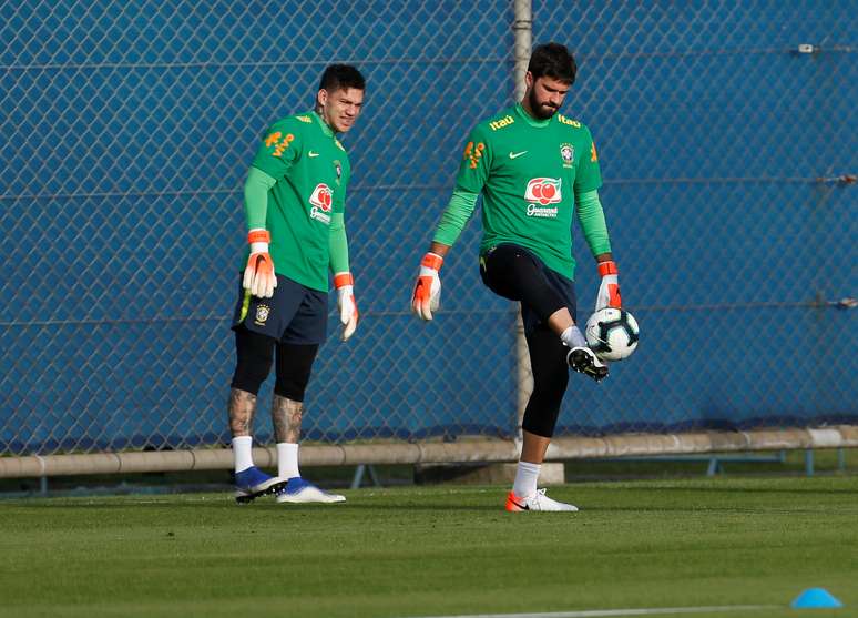 Goleiros Ederson e Alisson, da sele&ccedil;&atilde;o brasileira
24/06/2019
REUTERS/Diego Vara