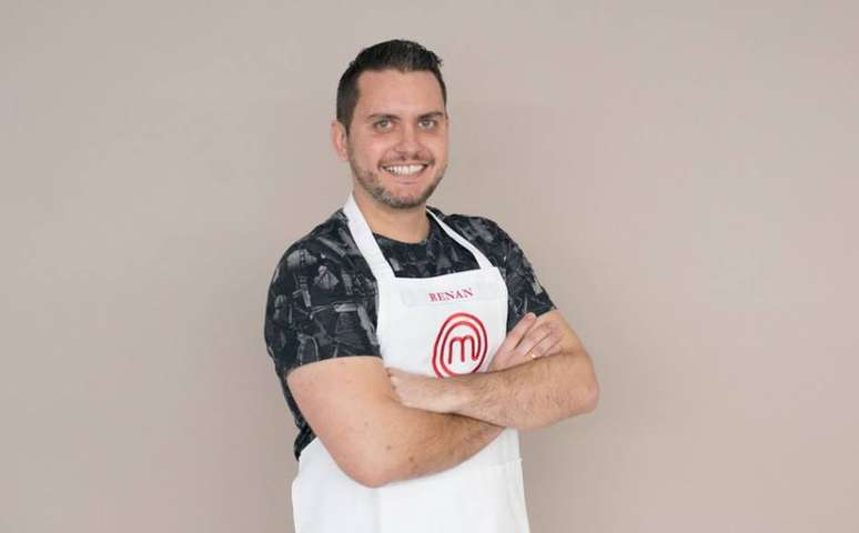 O piloto de avi&otilde;es Renan tem 32 anos e cozinha desde que &eacute; adolescente. &nbsp;