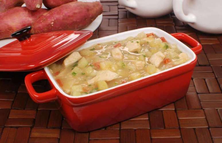 Guia da Cozinha - Sopa de batata: 9 receitas para se deliciar