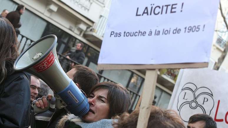 Laicidade é um princípio constitucional altamente valorizado na ideologia coletiva republicana francesa