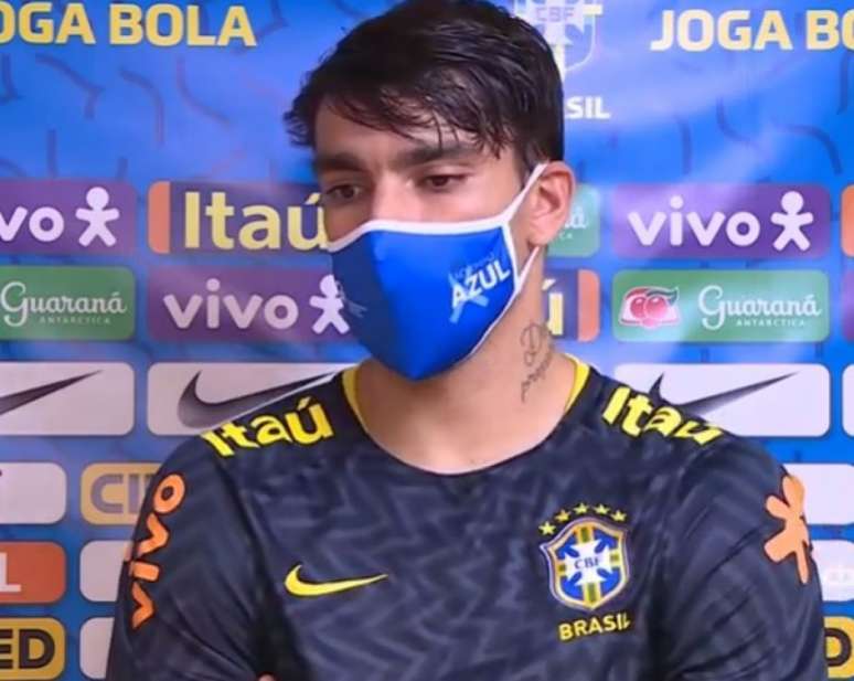 'Eles estavam respeitando a gente, por jogarem contra o Brasil. Estavam muito fechados', diz camisa 11 (Reprodução / CBF TV)